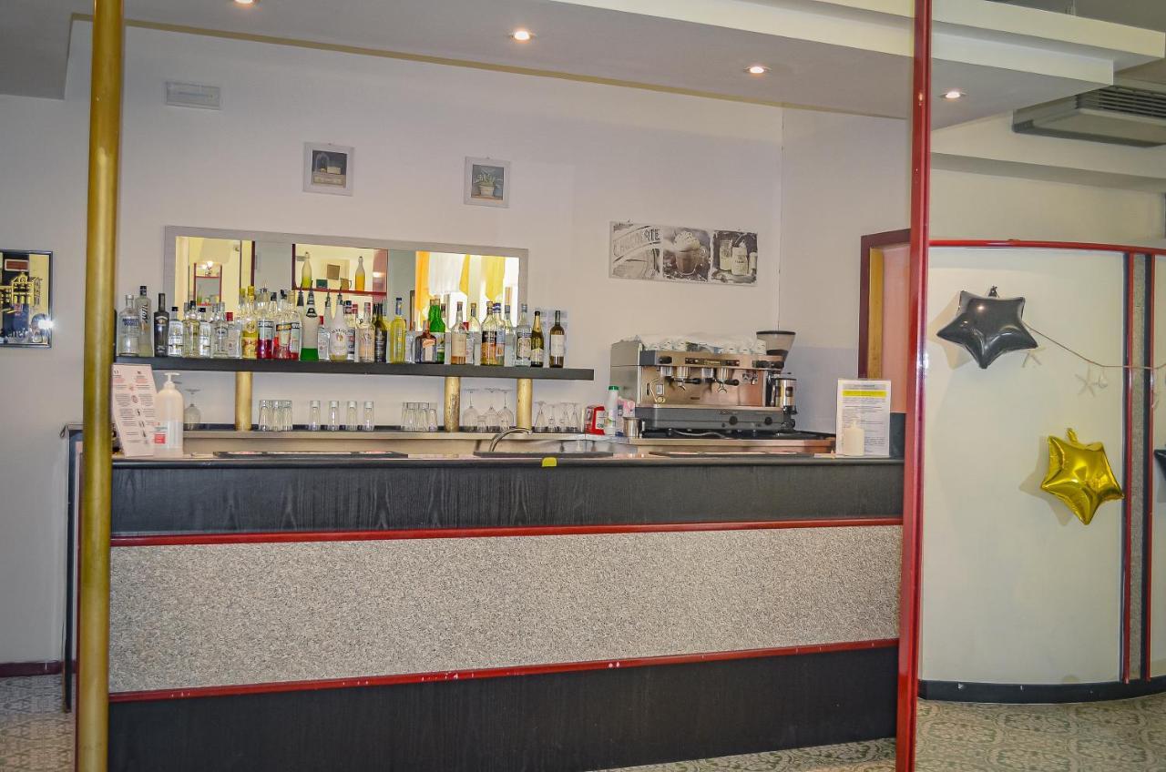 Hotel Stradiot Rimini Bagian luar foto
