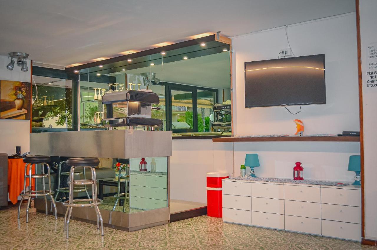 Hotel Stradiot Rimini Bagian luar foto