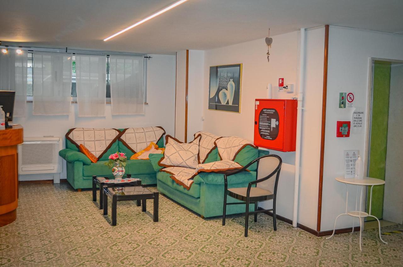 Hotel Stradiot Rimini Bagian luar foto