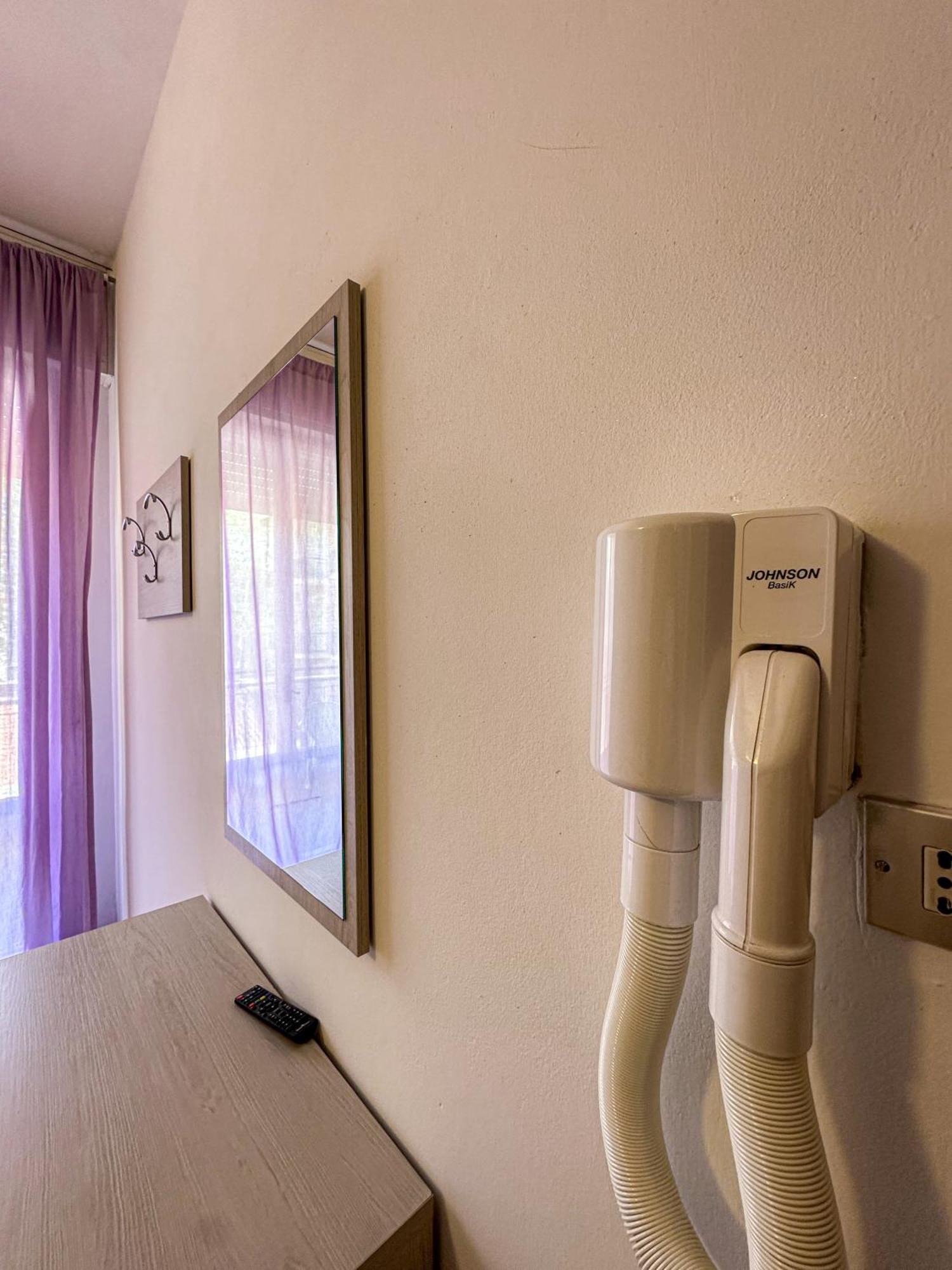 Hotel Stradiot Rimini Bagian luar foto